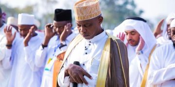 Muslims urged to distance from actions that tarnish their image