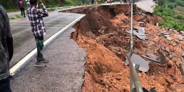 Heavy rains cut off Huye-Nyamagabe highway