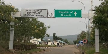 Burundi closes border with Rwanda