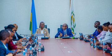 Gov’t to reward consumers, eases taxpayer burdens to boost revenue