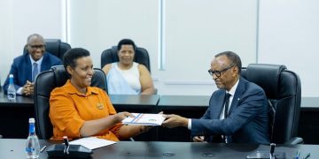 President Kagame presents candidature at Electoral Commission