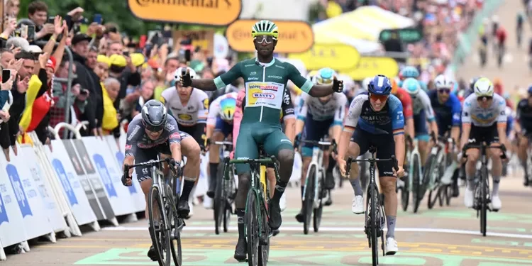 President Kagame Commends Security Forces, end of year message