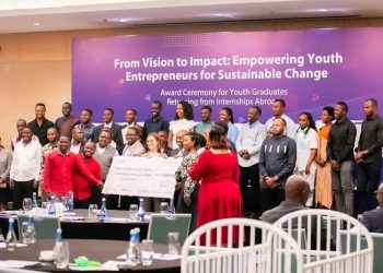 Rwandan Youth get Rwf.170 Million Financing for Agricultural Projects