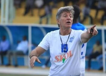 Rayon Sports Suspends Head Coach Robertinho