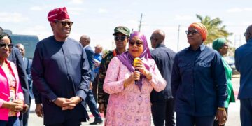 Tanzanian President hails outgoing AfDB president for visionary leadership