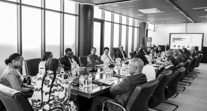 Kagame pushes private investment, exports and tourism at RDB meeting