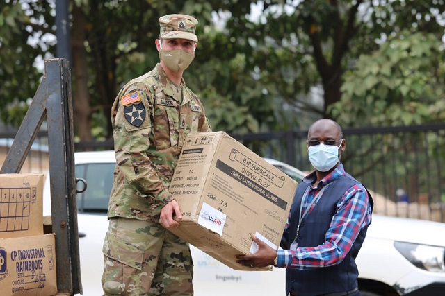 US donates over Rwf.130 million in medical supplies to fight COVID-19