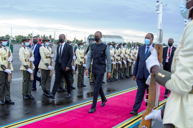 President Kagame joins Tanzanians for 60th Independence Day celebrations