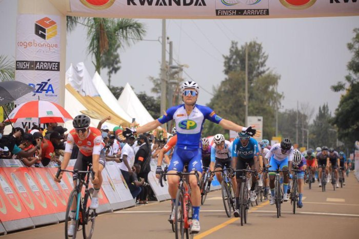 Sandy Dujardin wins 2nd stage of Tour of Rwanda 2022