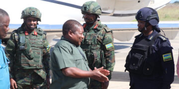 Mozambican President Filipe Nyusi visits Rwandan forces in Cabo Delgado province