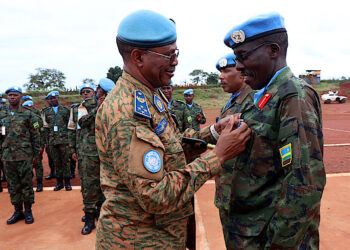 Rwandan peacekeepers in CAR decorated with UN Service Medals