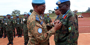 Rwandan peacekeepers in CAR decorated with UN Service Medals