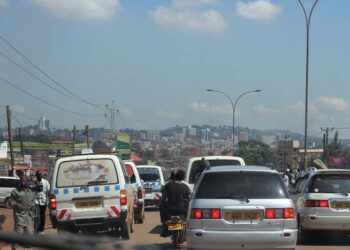 Uganda to impose fines on drivers without trash bins in car