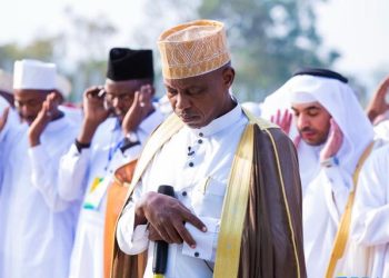 Muslims urged to distance from actions that tarnish their image