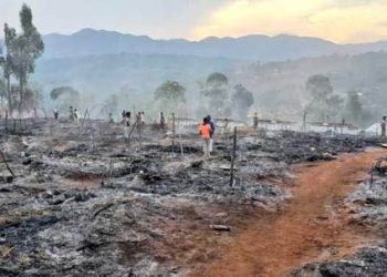 Fire destroy more than 400 homes of landslide victims
