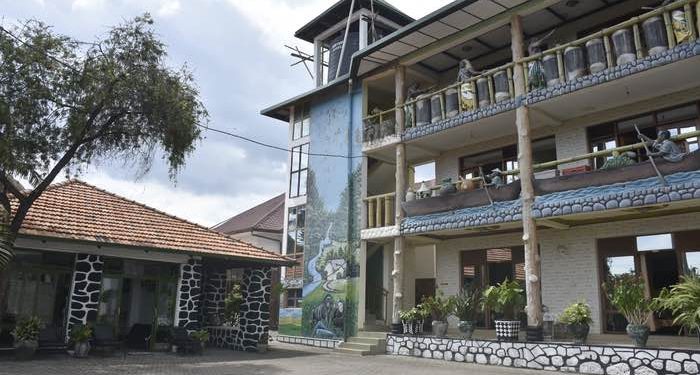 Dian Fossey Nyiramacibiri Hotel: Popular for offering Tradition, Nature and Conservation