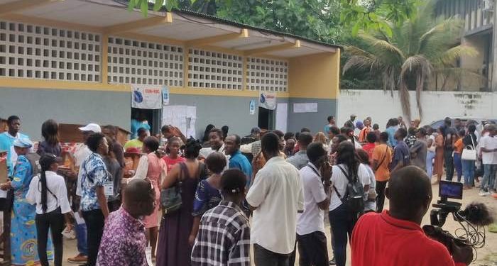 DR Congo closes land borders on election day