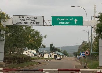Burundi closes border with Rwanda