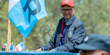 Kagame campaigns in Rubavu on second day