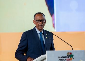 Kagame Advocates for Women’s and Youth’s Role in Trade Development