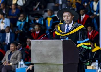 Prime Minister Urges Graduates to Embrace Integrity and Dedication