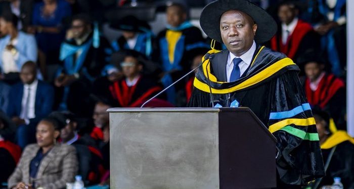Prime Minister Urges Graduates to Embrace Integrity and Dedication