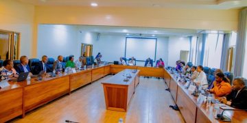 Parliament Begin Reviewing Bill to Reform Medical Services