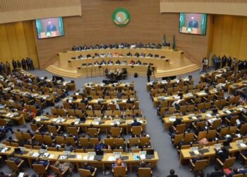 Common Painkillers May Fuel Antibiotic Resistance, Study Warns