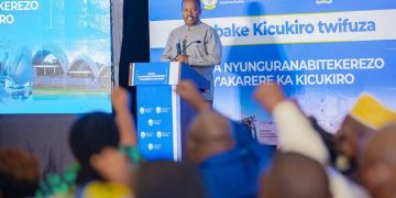 Kigali Mayor Urges Crackdown on Illegal Building, Citing Corruption Risks