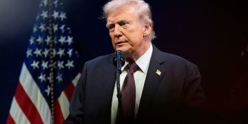 Trump orders pause on strikes against Iranian power plants amid tense talks