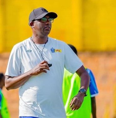 FERWAFA clears Haringingo to coach Rayon Sports after meeting with clubs