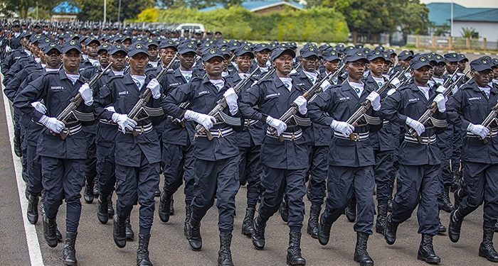 Kagame promotes 5,746 police officers, five elevated to Commissioner rank