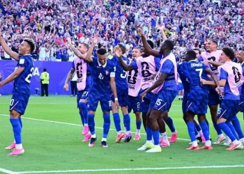 Mbappé penalty sends France into World Cup quarter-finals against Morocco