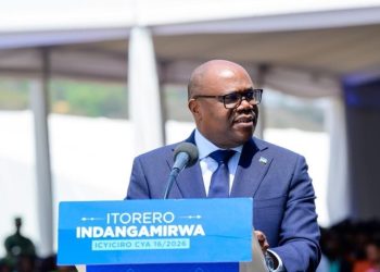 Rwanda PM urges youth to make right choices amid opportunities, temptations
