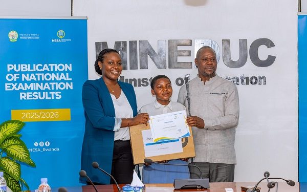 Education Ministry apologizes after top O-Level student misses award ceremony